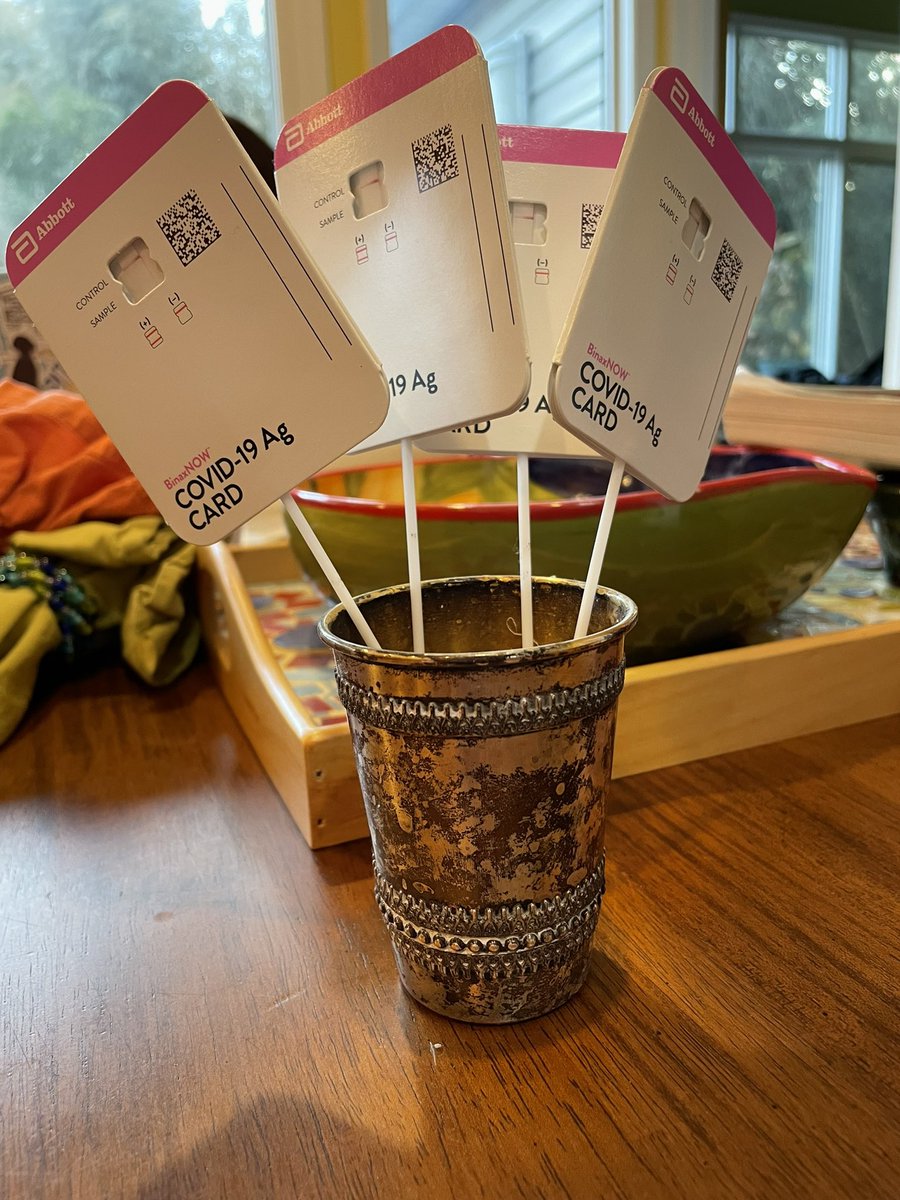talicowen's tweet photo. Is it really thanksgiving 2021 if this isn’t your centerpiece https://t.co/wCIOmqEZxt