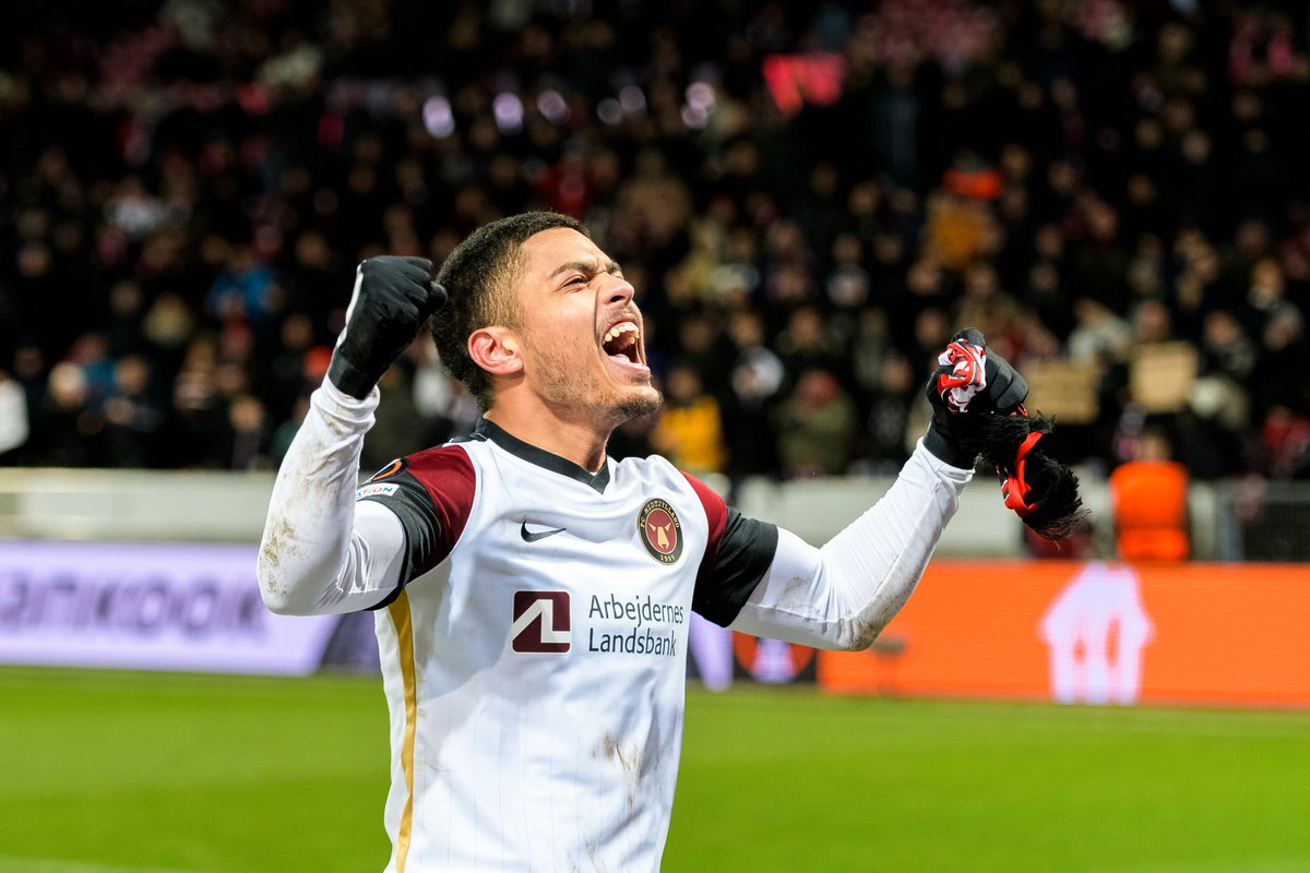 fcmidtjylland's tweet photo. THAT WINNING FEELING 🤩
#FCMBRA | #UEL https://t.co/1Zqx0dSYDr