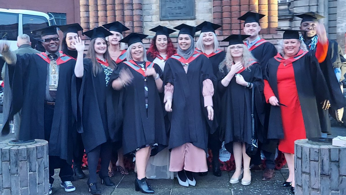 StaffsUniSWLaw's tweet photo. #SWLPAP #ClassOf2020 πππ
@StaffsUni @StaffsUniJSS @StaffsStepUP #Proud
How it started How it's going https://t.co/wXUMeg0hLw