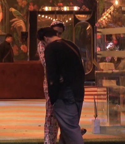 shravu54's tweet photo. Karan : Devo ne abhi bola malyalam me 
Teja : Awww.. Aur kuch ni bola 
Karan : Mai poocha bhi nhi , chahiye bhi nahi 
Teja : Reaction to poochta mere bare me 
Karan : Mere ko kya pta 
Teja : Idiot 😂

#Tejran • #BiggBoss15 https://t.co/XnDxWUoLxM