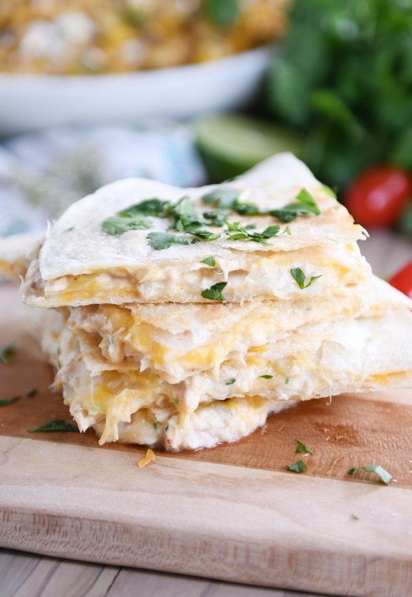 Tuna Quesadilla Melts 20-Minute Meal

 Tuna reinvented! These easy tuna quesadilla melts come together FAST and are a perfect meal for busy weeknights (or for a quick lunch!). Tons of flavor and cheesy goodness in every bite! If there’s one thing I know recipequicks.com/tuna-quesadill…