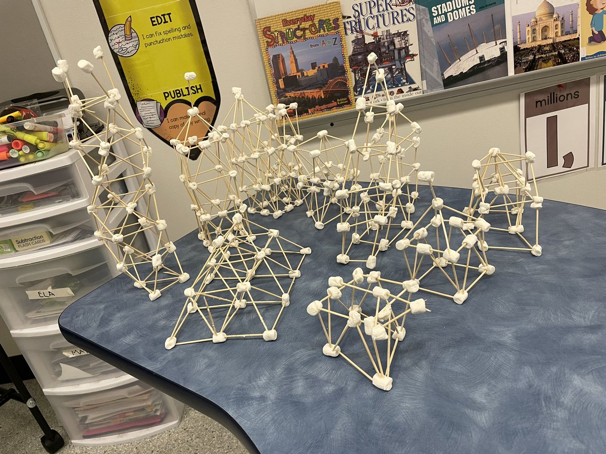 3C built marshmellow/toothpick towers !