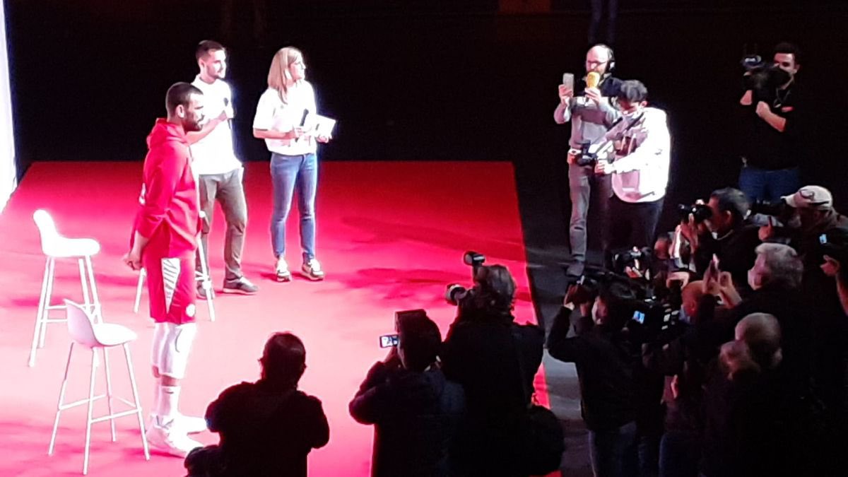 Arnau_Madria9's tweet photo. Gràcies @MarcGasol , gràcies Fontajau! Hem viscut una nit INOBLIDABLE. https://t.co/khynEOa1PU