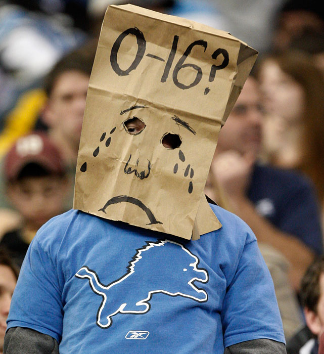 bchapsports's tweet image. After today's #SameOldLions loss, if need a shoulder to cry on, a place to vent or a place to do the #SOLChant, tune into my show on 97.1 from 6pm to 8pm.
We can get through this together.
#WinlessWatch