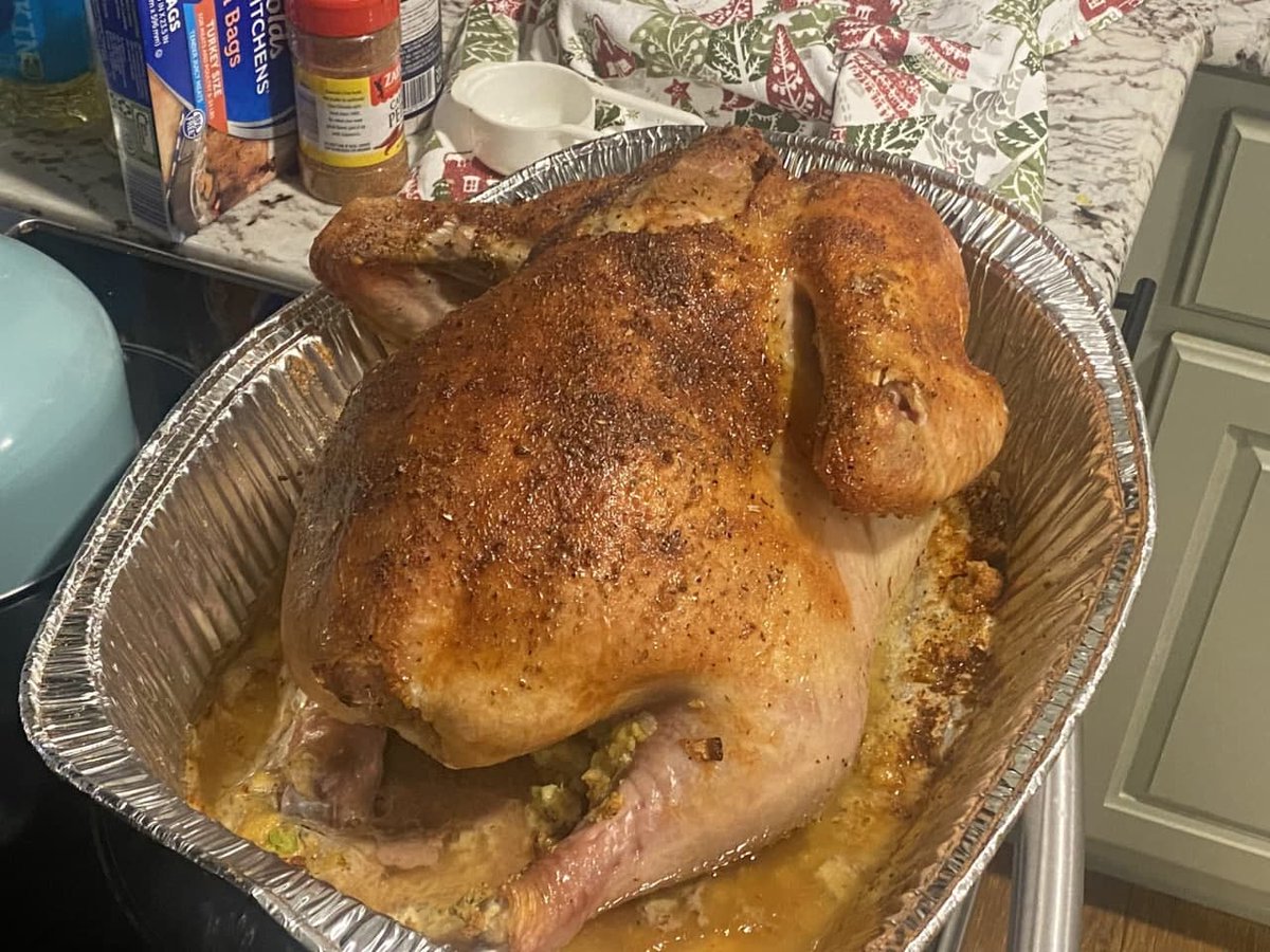 Happy Thanksgiving, everyone in the United States and all over the world is celebrating this wonderful holiday. May God grant you happiness and protection, and cover you and your loved ones with his blessings.