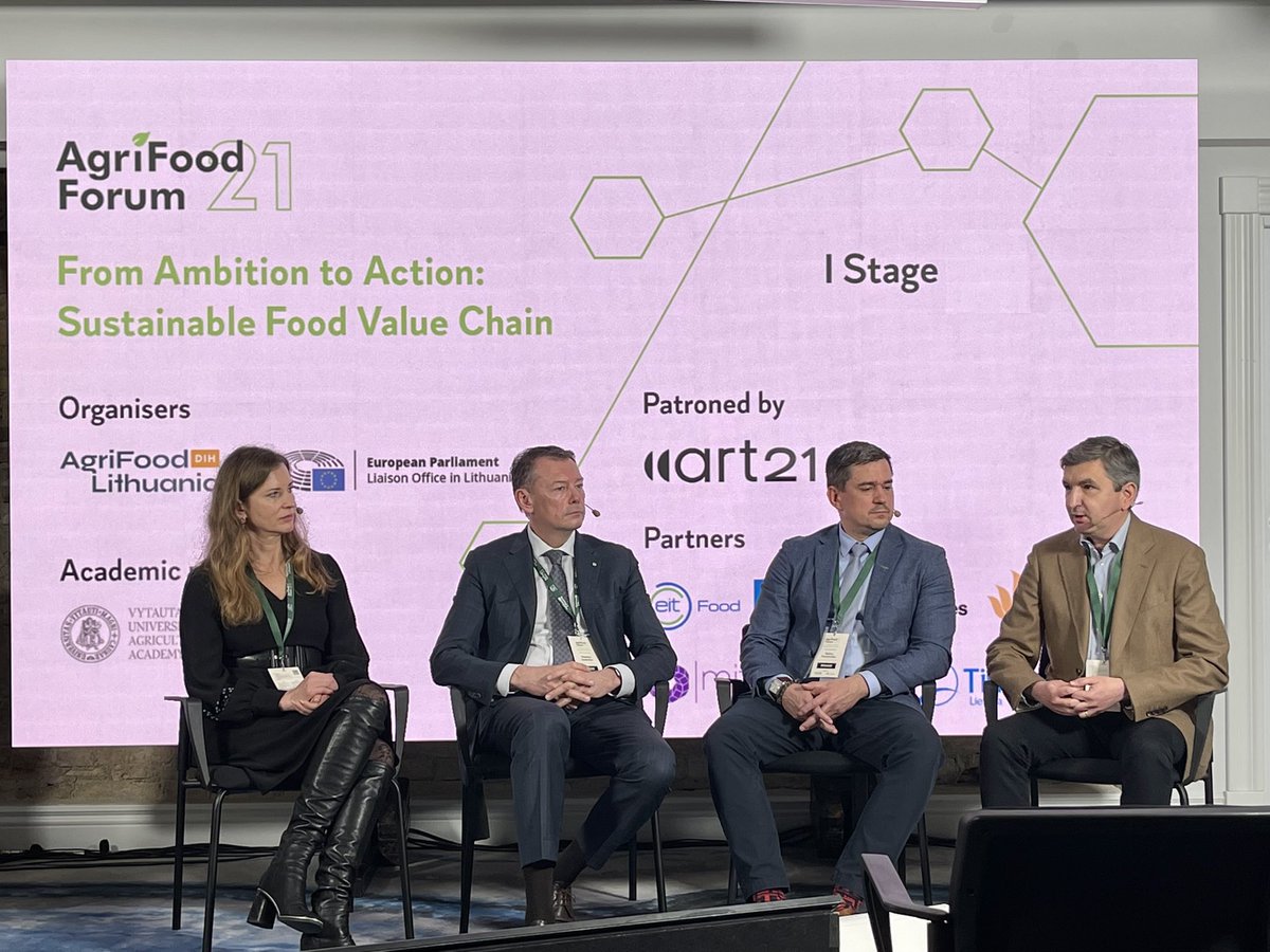 Darius_Gaidys's tweet photo. Excited to discuss #EU #Innovations ecosystem at AgriFood Forum’21. #DigitalTransformation #DigitalLithuania #DigitalDiplomacy https://t.co/CKhaH1oKHm