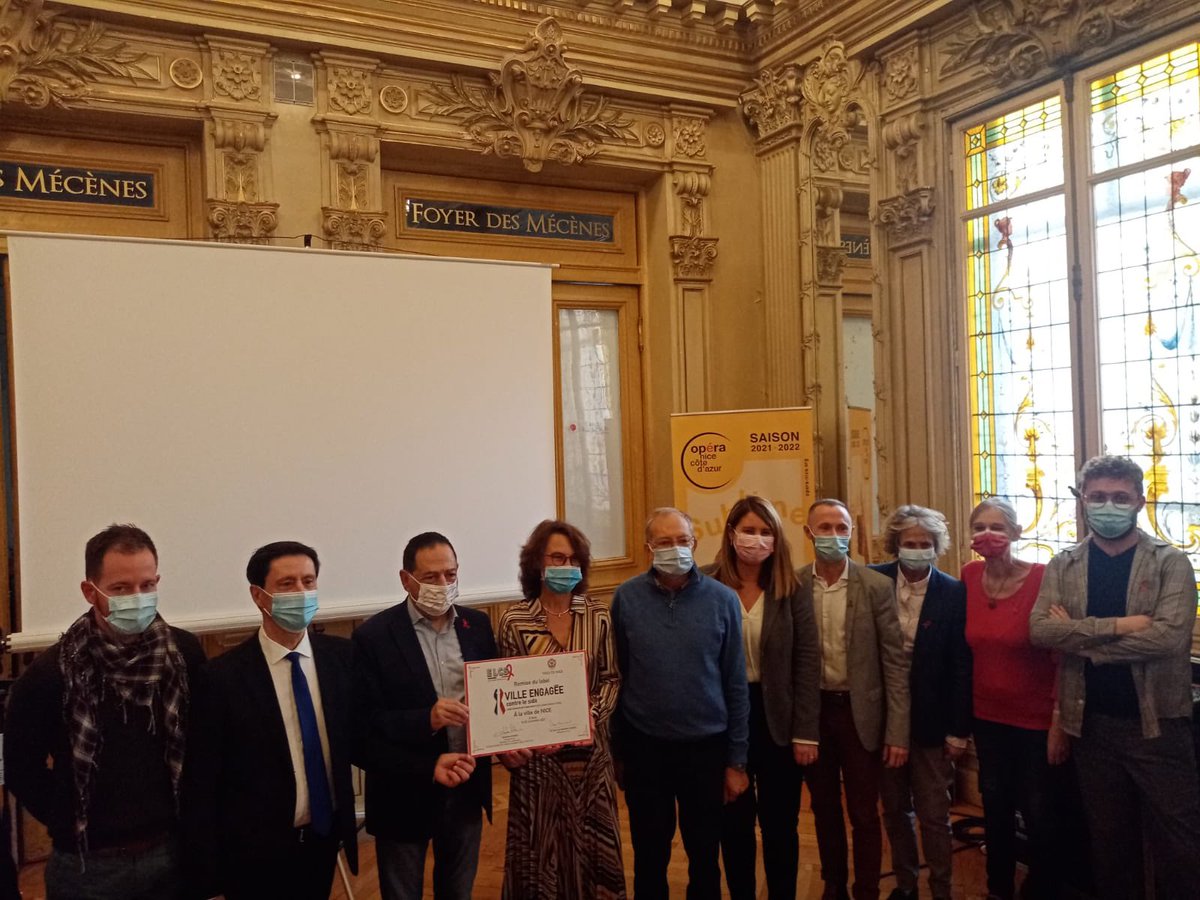 erwannleho's tweet photo. Un grand merci Ă notre ami @JeanLucRomero dâĂȘtre aux cĂŽtĂ©s des acteurs locaux mobilisĂ©s contre le #sida. Avec le @Corevih_PacaEst , nous poursuivons sans faillir le combat pour confirmer #Nice06 et les #AlpesMaritimes comme territoires pilotes. #ObjectifSidaZero https://t.co/enzDm1rnnH