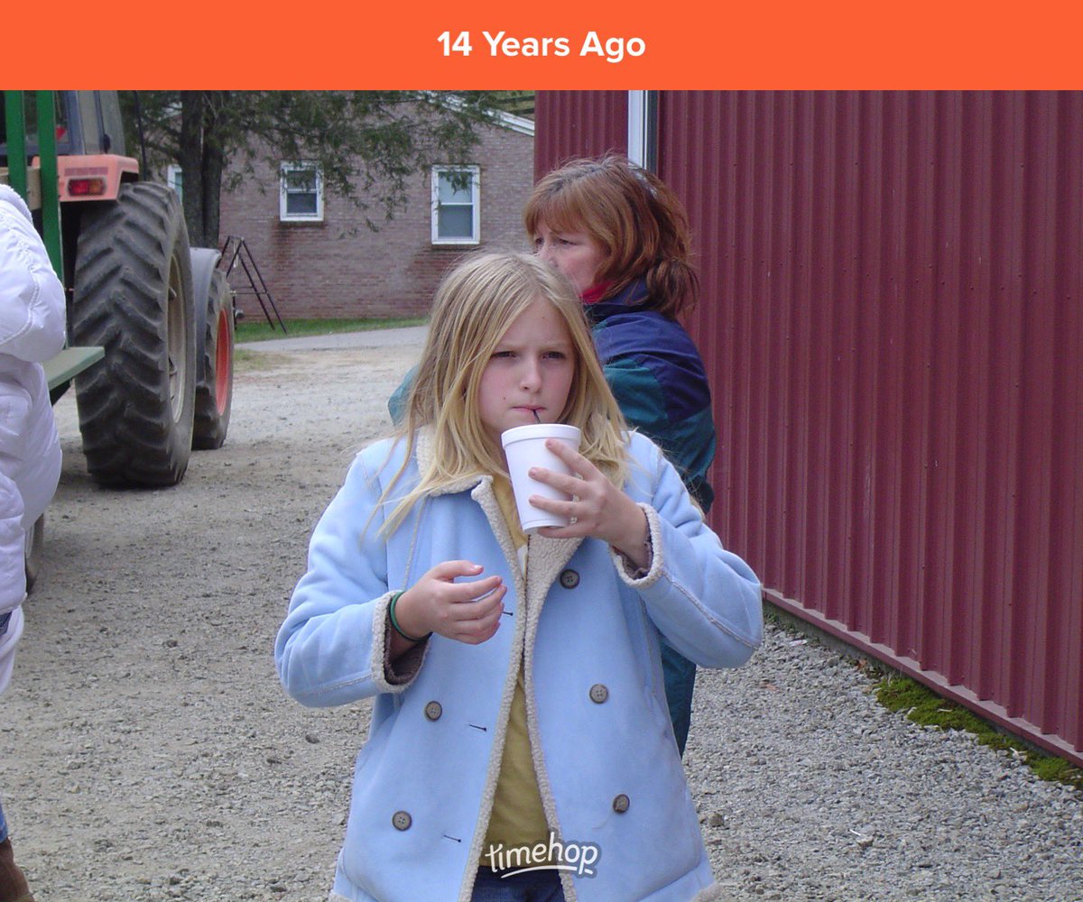 jenneck13's tweet photo. Hey @gap our daughters used a Gap jacket 19 years apart! Our older daughter wore it for 5 winters. https://t.co/Ziw4j1cbcY