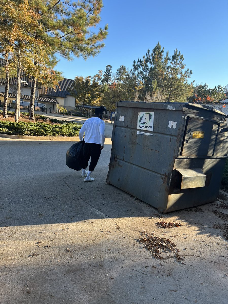 Brandon Evans tweet media