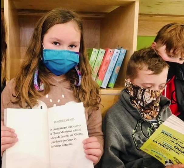 GPPSD2357's tweet photo. École Montrose grade 5 students were given a #ThankYou note from Pierre Szalowski in his latest book!
Last school year, they meet with Pierre virtually to ask questions & share feedback.
A #GPPSDThanks Pierre & Mme Gallant for the experience! #YouMakeADifference #gppsd #abed https://t.co/jdyacknBOY