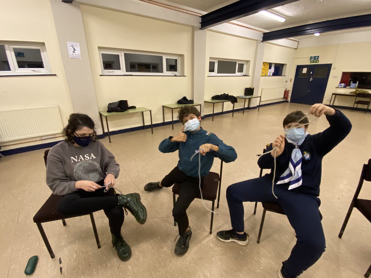 GowertonScout's tweet photo. Knots Occurring? 

Scouts learning some of the knot basics with the maestro tonight #scouts #gowerton #knots ⚜️🪢🏴󠁧󠁢󠁷󠁬󠁳󠁿 https://t.co/PItIUjPnx8