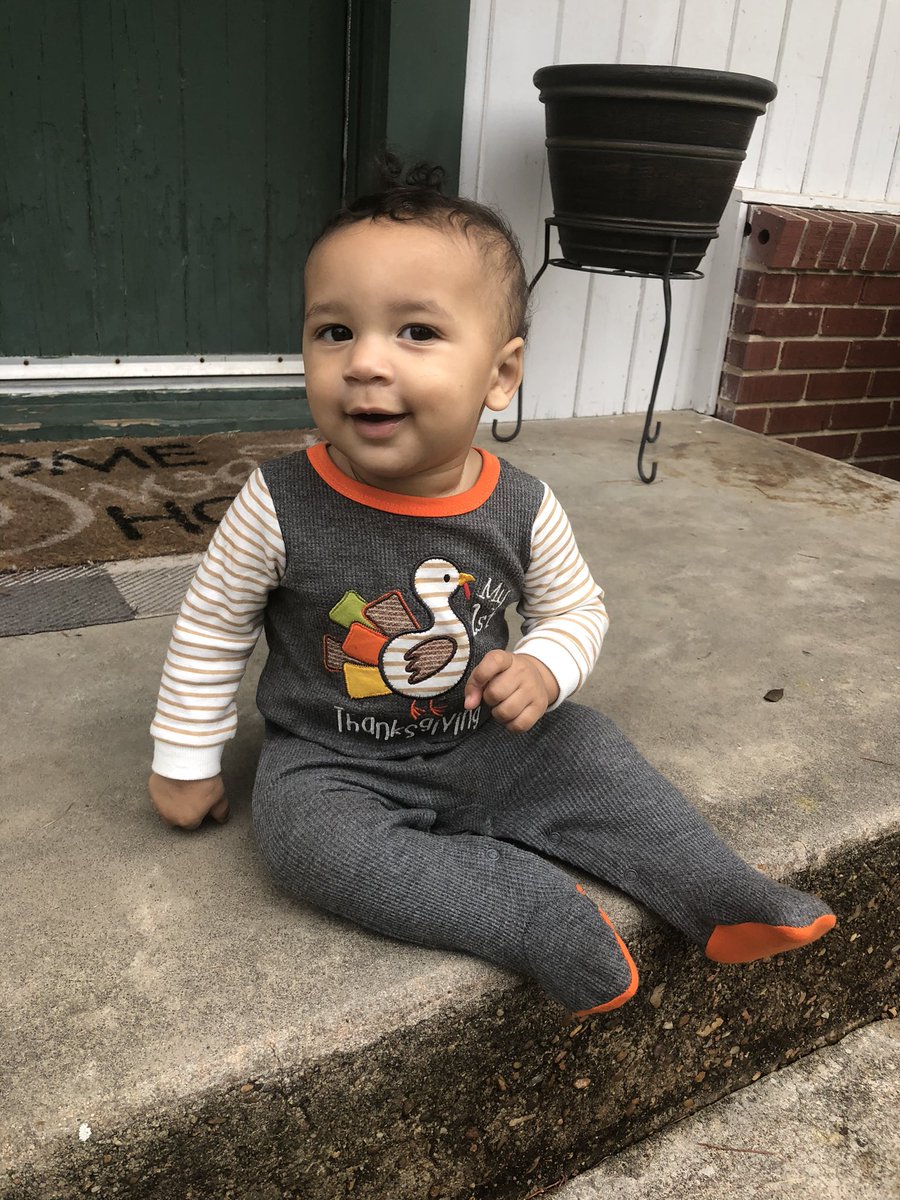 tabriaac's tweet image. okay but who said you couldn’t play dress up with baby boys?