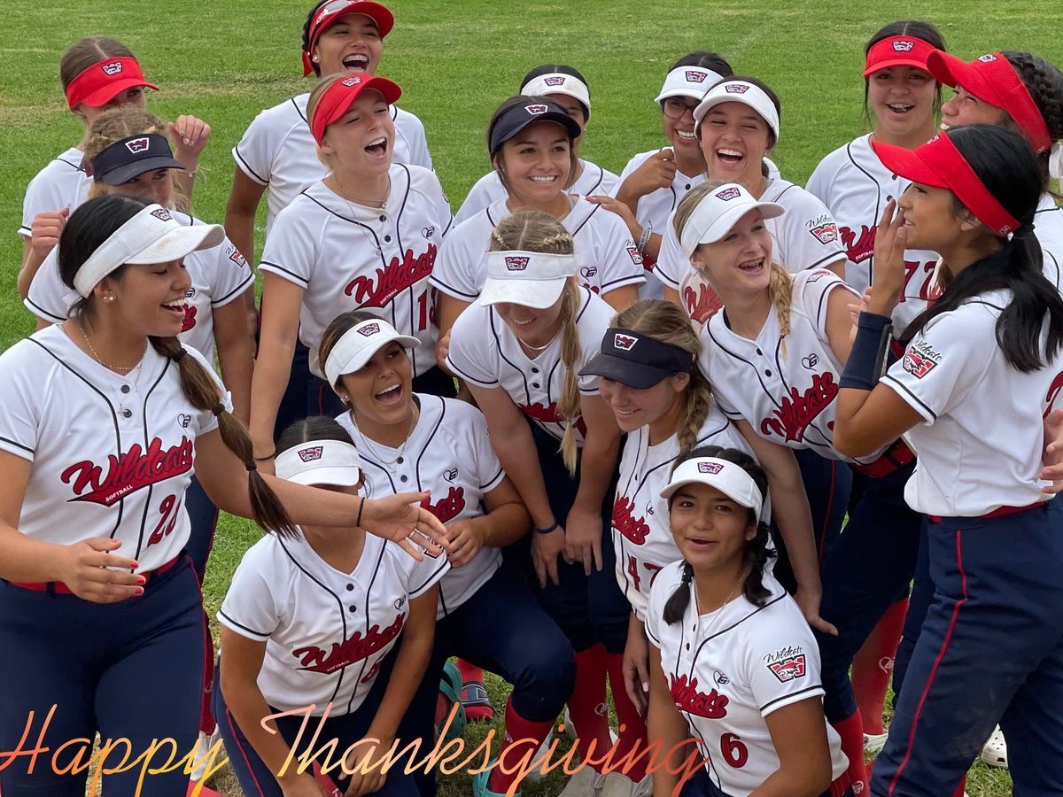 Happy Thanksgiving from our Softball Family to yours! May your homes be blessed with continued laughter and of course more softball 🥎 @WildcatFPClub