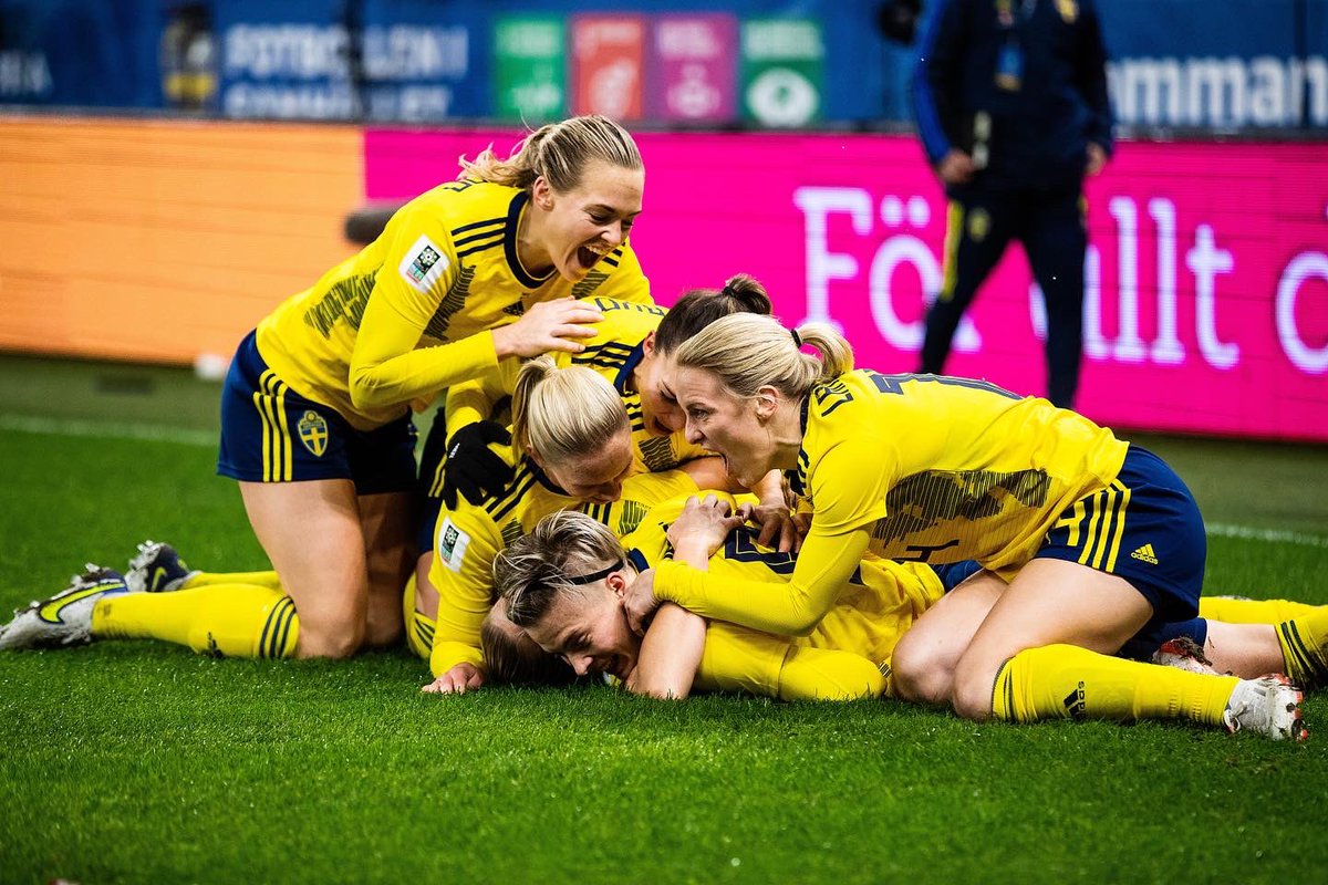 Jandersson25's tweet photo. Magisk kväll på Gamla Ullevi 🌟 
Tack Göteborg 😍🙏🏼 https://t.co/ltQWGq4NmW