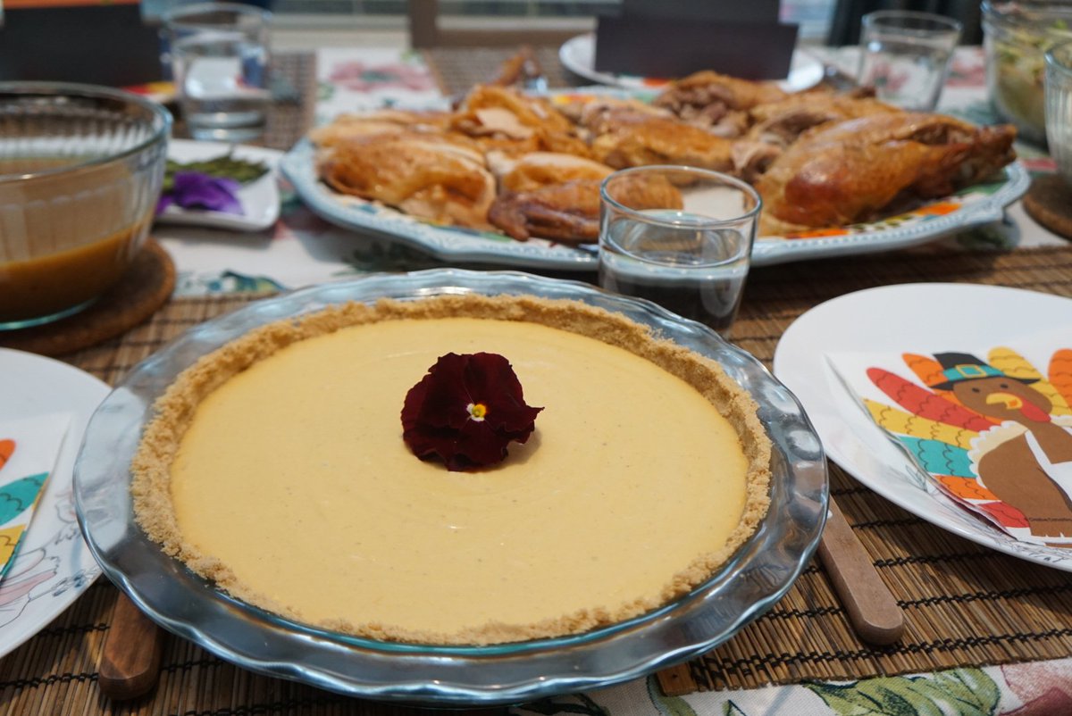 umamithun's tweet photo. Happy Thanksgiving 🍂🥧🦃 #thursdayvibes #ThanksgivingDay2021 #Thanksgiving2021 #ThanksgivingMenu https://t.co/mDULsfGdXh