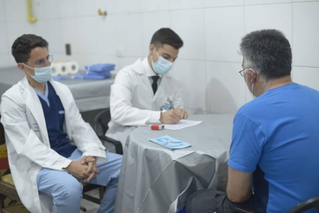 lasherasmza's tweet photo. Continuamos con la campaña #noviembreazulyconbigotes El Móvil Urológico llegó a #Uspallata para atender a varones mayores de 40 años y sin obra social📍 Mañana finalizamos en el #CampoHistórico para vecinos de #ElPlumerillo De 9 a 13 hs.
#AcáEstamosConVos https://t.co/UN8p974idN
