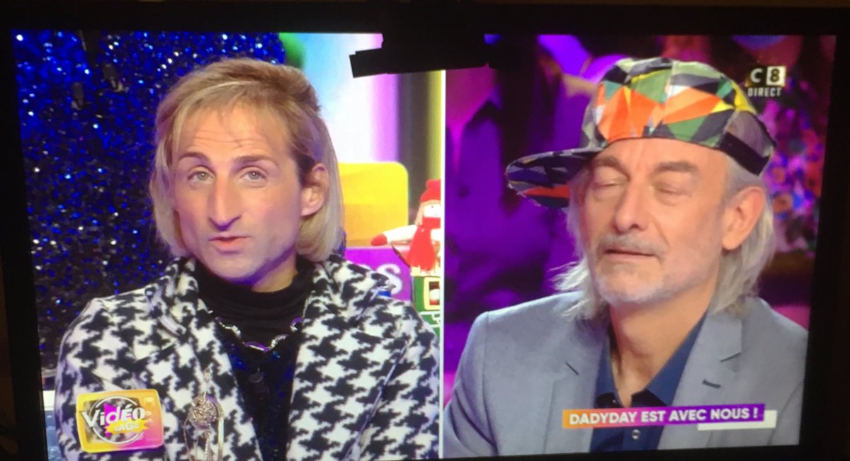 SoukainaBgg's tweet photo. On dirait deux frères mdrrrr !!! 😂🤣👇📸 Ils se ressemblent pas tous les deux sérieux sur la photo ? 😆😆😆 #VideoGage @gillesverdez @C8TV @Cyrilhanouna https://t.co/ZQbSfGiUHO