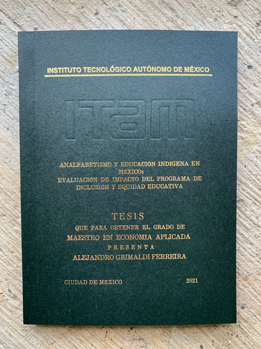 Ya quedó mi tesis que es una evaluación de un programa que daba 💵💰 a primarias indígenas... y que la 4T desapareció.

Va un hilo 🧵🪡 que nadie pidió y nadie leerá, pero me vale. El programa redujo el analfabetismo e incrementó la asistencia escolar, entre otras cosas.