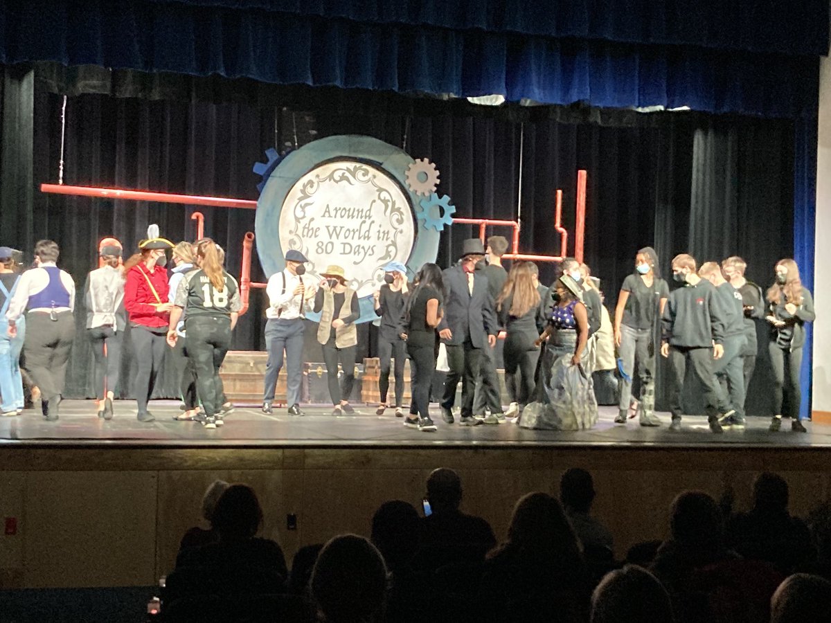 awhsdramabees's tweet photo. Happy Thanksgiving 🦃 from the AWHS Theater Ensemble https://t.co/qy65uW5SzB