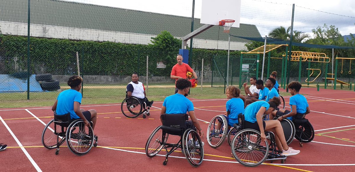 Magnifique moment lors de  l'inauguration de la salle <a href="/CedricNankin/">Cédric Nankin</a> au <a href="/lpovanicet/">Lycée Polyvalent Victor Anicet</a> <a href="/acmartinique/">Académie de Martinique</a> avec les élèves d'EPPCS promotion <a href="/CedricNankin/">Cédric Nankin</a> participation et présence <a href="/unss/">UNSS_National</a> pour initiation <a href="/rugbyfauteuil/">RugbyFauteuil FRANCE</a> <a href="/FRAparalympique/">Comité Paralympique et Sportif Français</a> <a href="/MissionEgalite/">Mission Egalité Martinique</a> <a href="/MartiniqueRugby/">Rugby Martinique</a> <a href="/FFHandisport/">FFHandisport</a>
