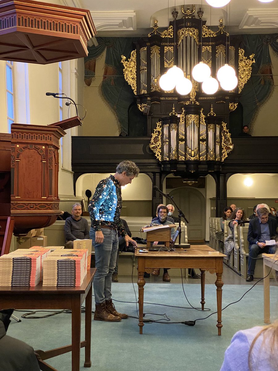 mvdh050's tweet photo. Het vernieuwde erfgoedjaarboek Hervonden Stad en Land is uit! Omlijst door een mooie lezing van Rogier Kruisman en het indrukwekkende Schnitgerorgel van de Pelstergasthuiskerk. Kundig bespeeld door Wessel Dijkstra. https://t.co/dBu76Tcdpe