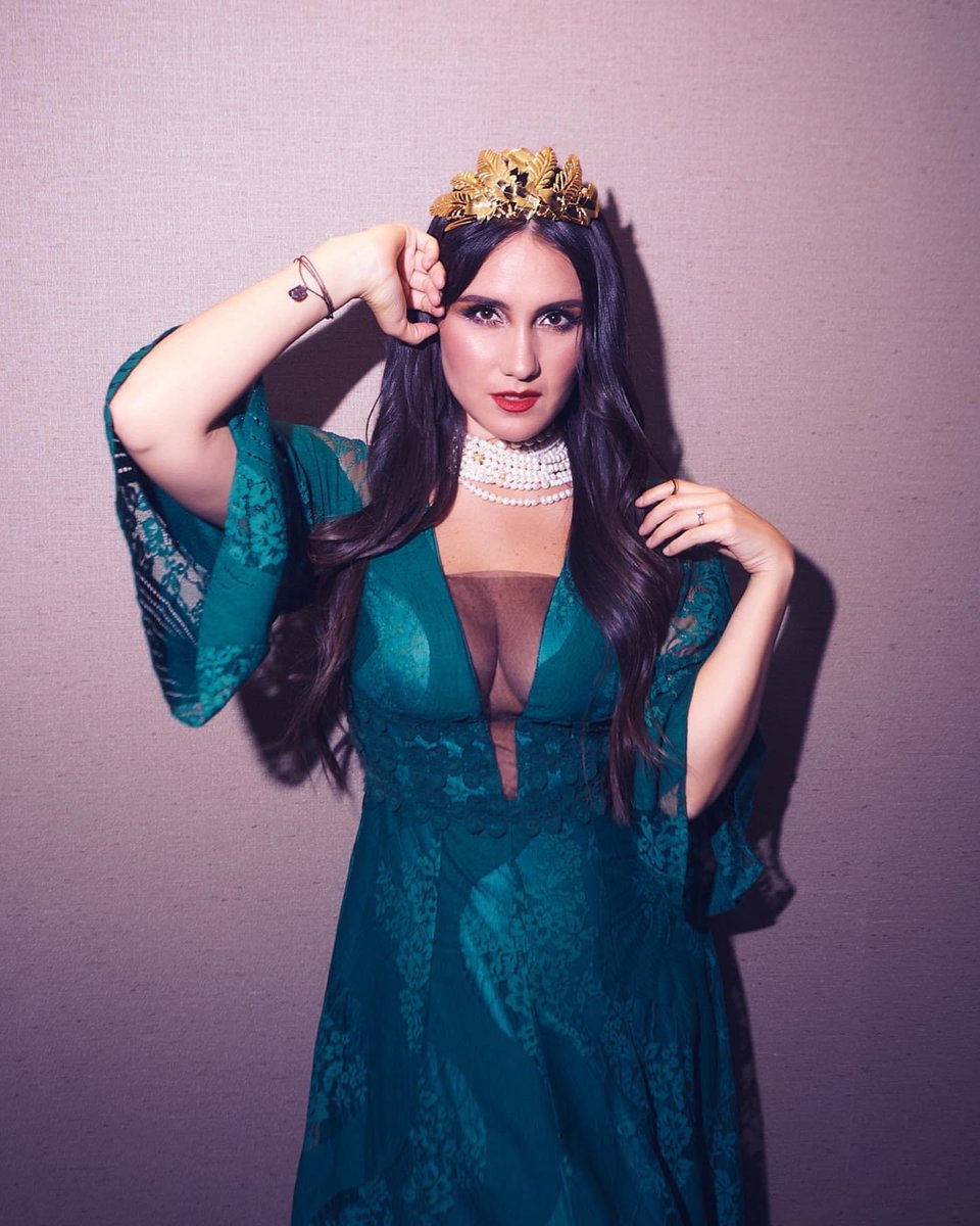 meraakmagazine's tweet photo. MeraakCover📌
✨The Legend✨ Starring: @DulceMaria 

“…#Origen es un emprendimiento también para mí, porque es mi primer álbum de manera independiente..”

Lee la entrevista completa en: https://t.co/EWN6sWzoi5 https://t.co/CFsR1sD6r6