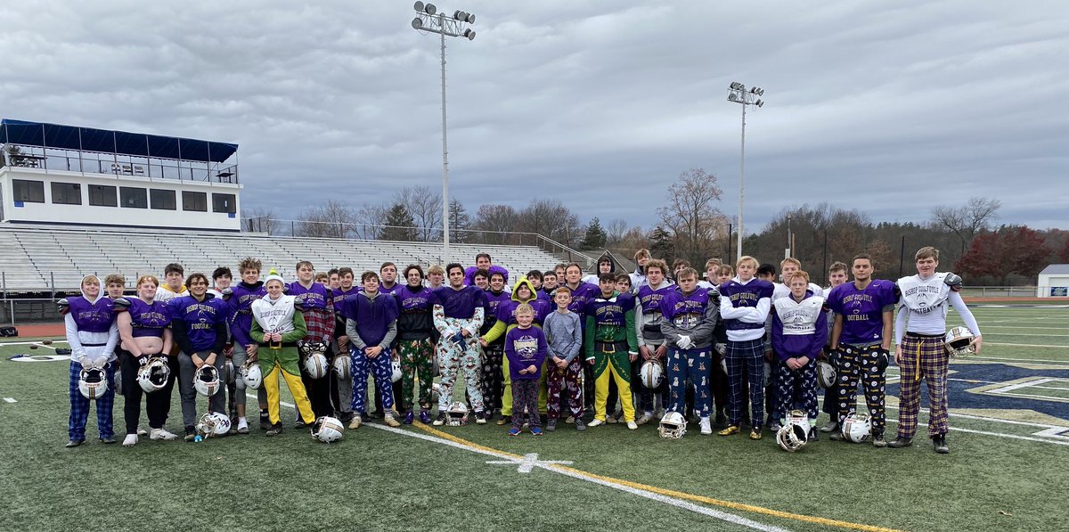 BoytimMichael's tweet photo. All four teams left in the @AltoonaMirrorPA coverage area practiced on Thanksgiving … who wore the PJs best? @CentralDragonFB @NBPantherFBall @JvHornetFB @BGMarauderFball https://t.co/SNcy44abNq