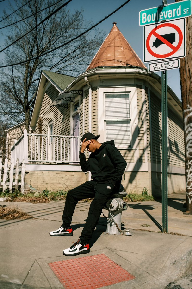 Few Less™ tweet media