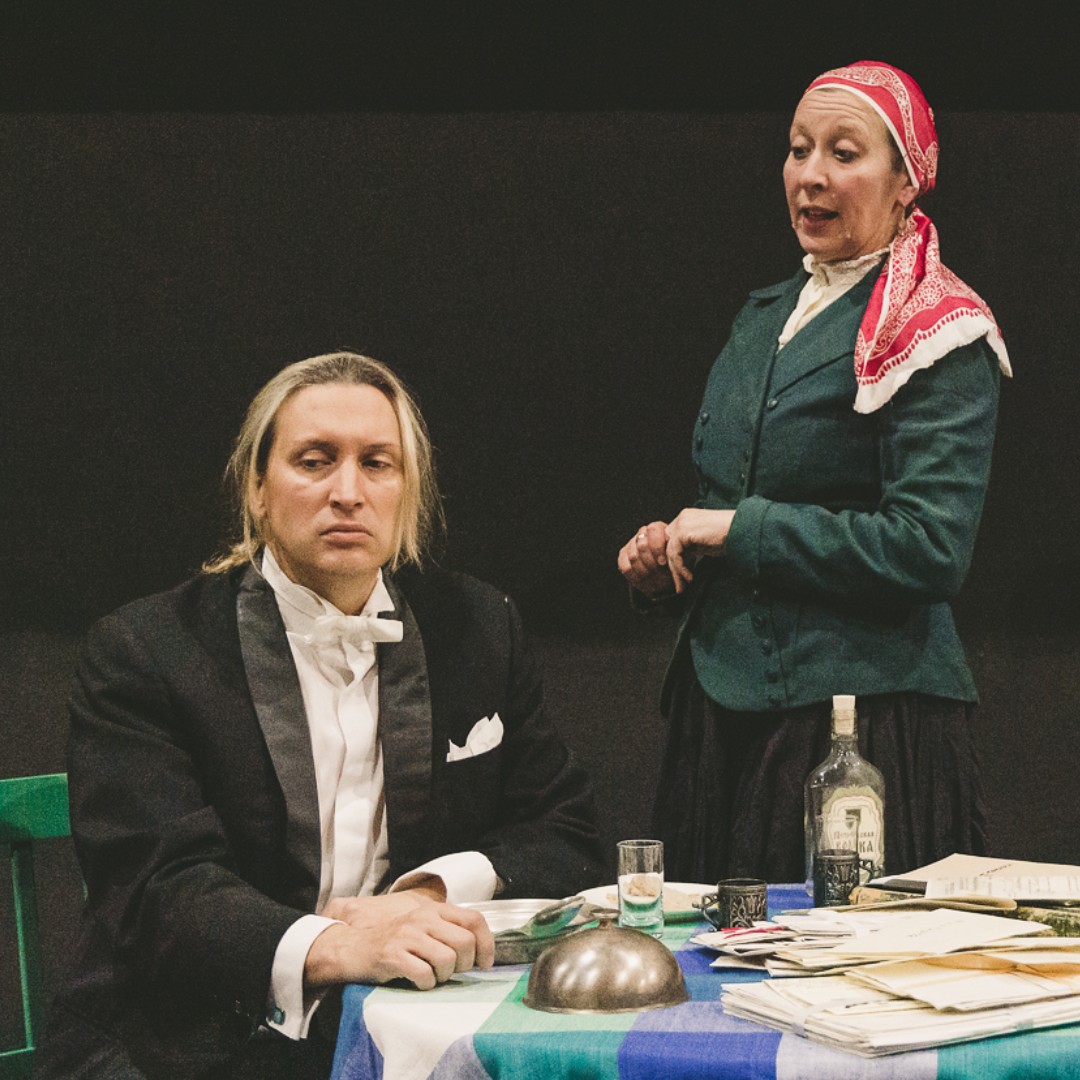 CultivatedUK's tweet image. Review: Three Russian Encounters at @sewellbarn Theatre in #Norwich - "These three short plays are triumphs of writing and are showcased by some seriously strong acting talent... a gem of an evening." - cultivated.org.uk/reviews/2021/t… #theatre #drama #review