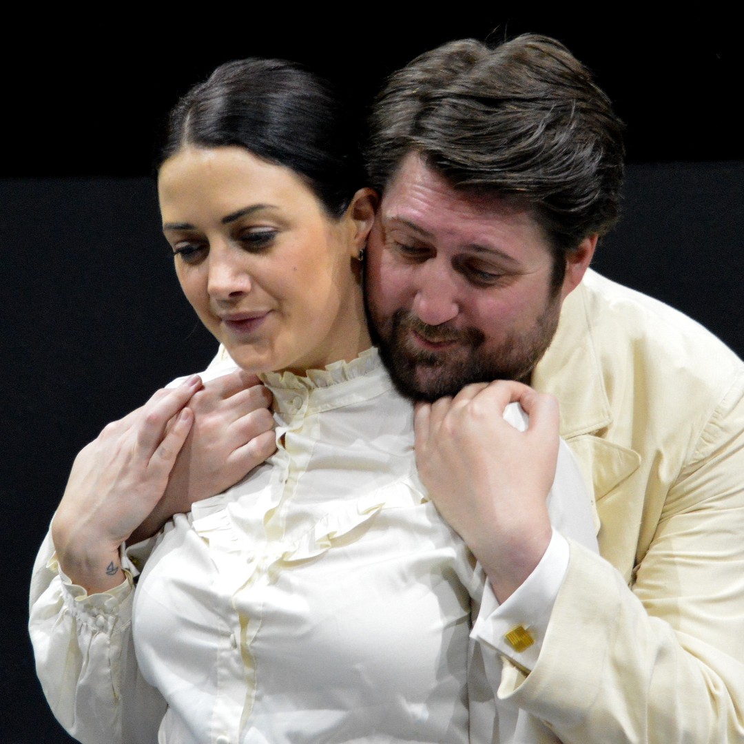 CultivatedUK's tweet image. Review: Three Russian Encounters at @sewellbarn Theatre in #Norwich - "These three short plays are triumphs of writing and are showcased by some seriously strong acting talent... a gem of an evening." - cultivated.org.uk/reviews/2021/t… #theatre #drama #review