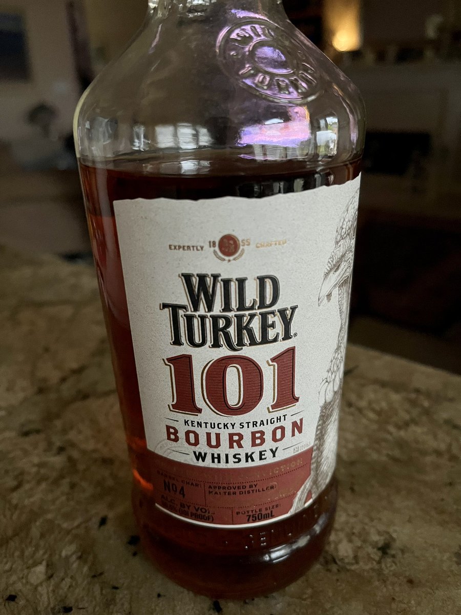 aeckman's tweet photo. @WildTurkey The best turkey for Thanksgiving. #HappyThanksgiving https://t.co/hqBbUw3oDm