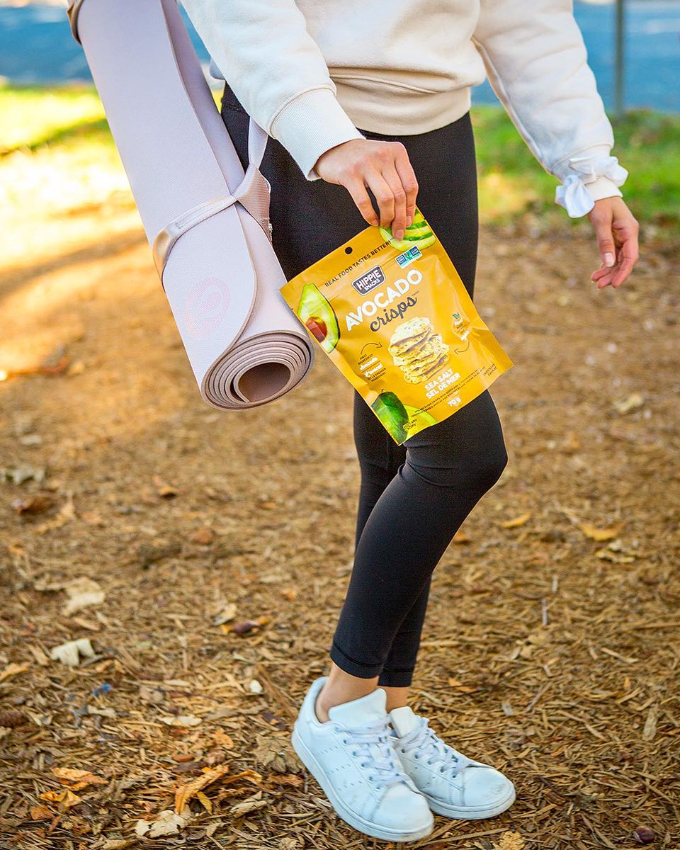 These Avocado Crisps are great pre or post-workout 💪Tag someone who never misses their yoga class below👇
📷@hippiesnacks