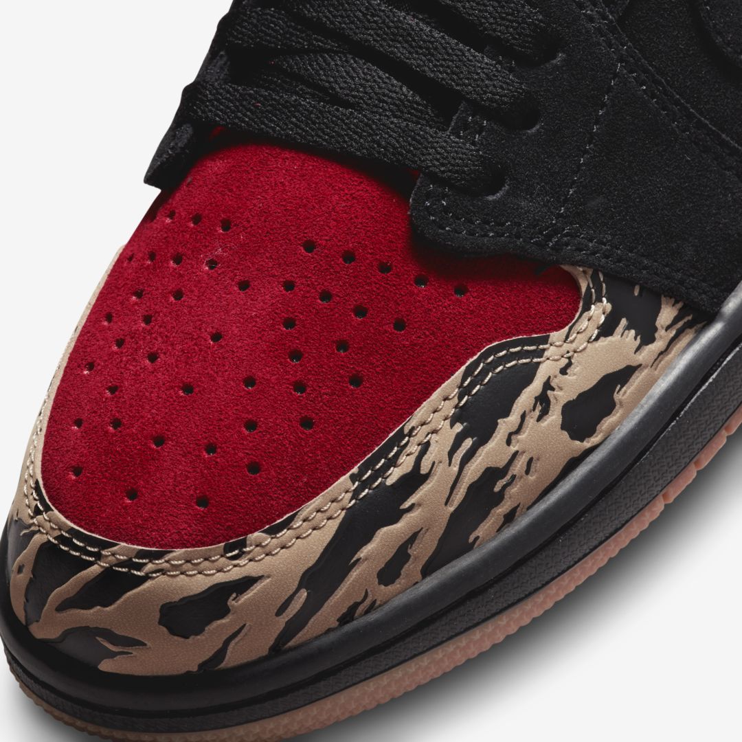 J23app's tweet photo. Official Images: SOLEFLY x Jordan 1 Low OG https://t.co/c39fKWUG9u