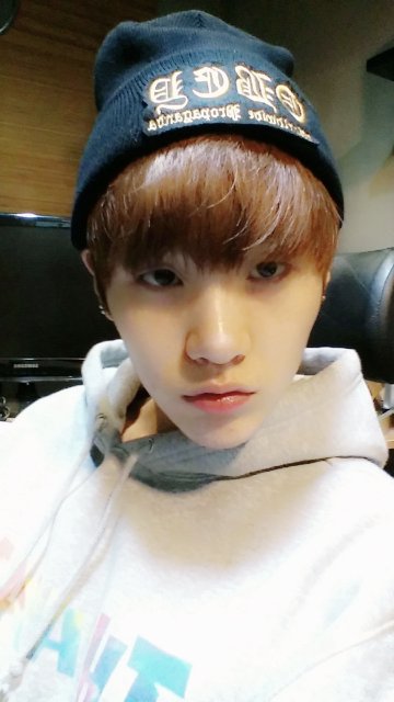 BTSTARS_twt's tweet photo. No podía esperar más por #𝓣𝗁𝖺𝗇𝗄𝖴𝐍𝒆𝒙𝒕𝗐𝘌𝘳𝘪𝘯𝘢 y su increíble  canción #𝓑𝑒𝑙𝑜𝑣𝑒𝑑𝟕𝑹𝗂𝗇𝗀𝗌. Me hace sentir con una autoestima de Dioses, y la verdad es que es de mais pegajosa. 

˒ ⌗ ¡ ¡ : 🎼 𝖤𝖬𝖮 𝗞𝗜𝗗𝗗𝗢𝗭 ⋅ #MENCEY https://t.co/7sTdhVQfM3