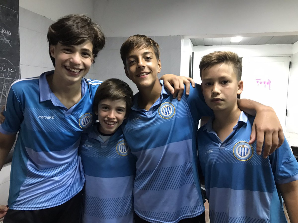 RojasArgentino's tweet photo. Argentino”B”5️⃣El Huracán1️⃣
1️⃣Franco🔄Mateu
2️⃣Aballay
3️⃣Carpintieri🔄Palmieri 
4️⃣Camogli
5️⃣Vecin
6️⃣Codino
7️⃣Silva🔄Scarrone⚽️
8️⃣Allaria⚽️⚽️🔄Pubill
9️⃣Baguear⚽️🔄Hernandez 
1️⃣0️⃣Fernandez
1️⃣1️⃣Cascardo⚽️ https://t.co/ozY5015v2b