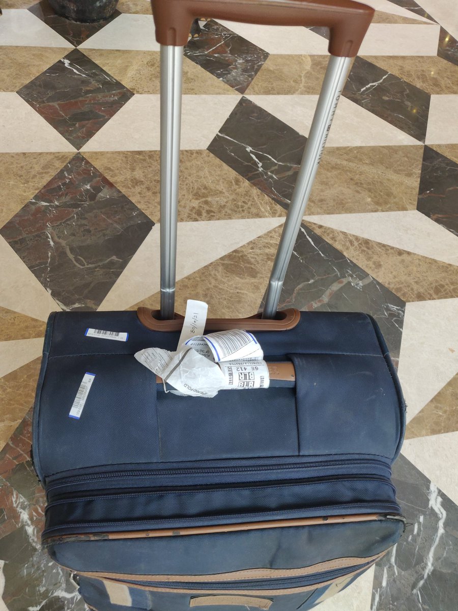 Pratham2710's tweet photo. Thanks @IndiGo6E 
Wat was the use of opening this handle while handling this bag 
My journey will be hell
It's going inside no car..need to travel to mumbai and then to raipur..#6E412
What will I do with the 1500 voucher 
Udaipur bengalore sector. https://t.co/iFuy5vA2tI