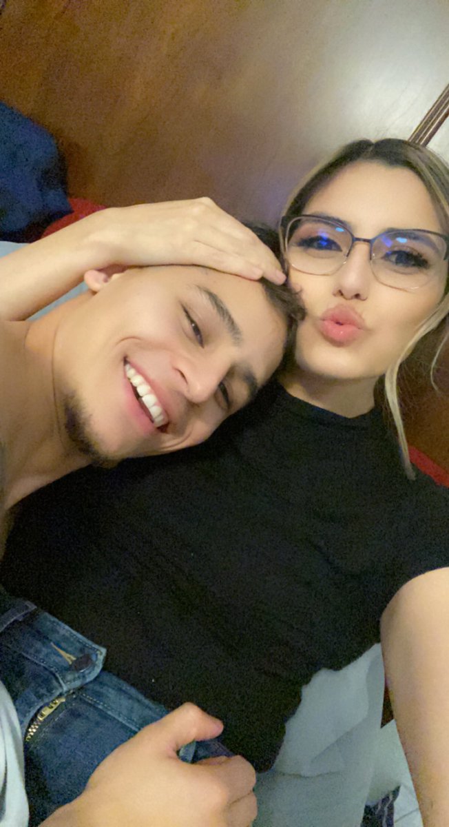 MissRiss_19's tweet photo. Ending the night with mah man who I’m blessed to have in my life 🦃❤️ https://t.co/Dh7ozb79yl