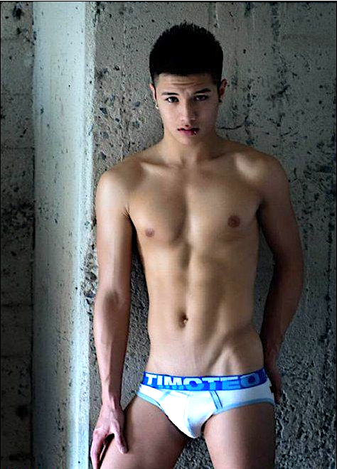 модель бойс. твинки модели. белый твинк. молодые мальчики в белых трусах. белый твинк.