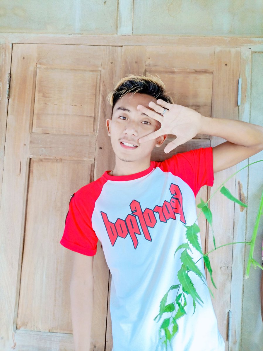 myozinwin66's tweet photo. ညဘက်ဆိုဒုက္ခအရမ်းပေးတယ်ကွာ😅😁 https://t.co/ceWlwgv76F