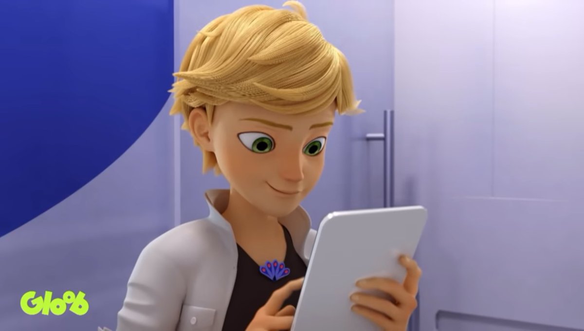 Red_Rescue's tweet image. This could be another random #Sentimonster duplicate as if it was actually #Adrien wouldn't the Peacock #Miraculous be in disguise mode when not transformed ? &amp;amp; it's not hear suggesting something weird, though it could be Gabriel Jewellery like Lila's fake Fox Necklace I guess.