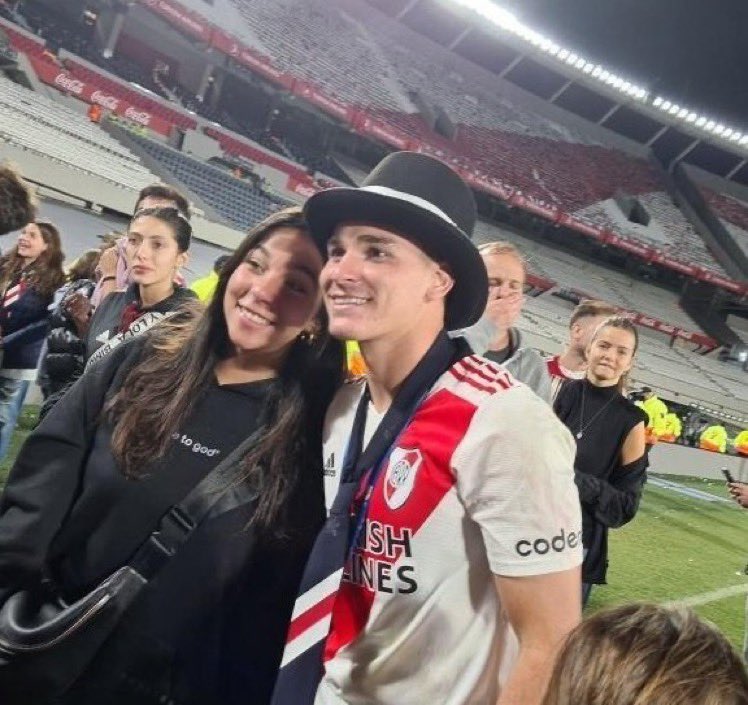 _lulurp2's tweet photo. La figura del campeonato y Julián Álvarez https://t.co/19dyGXoegl