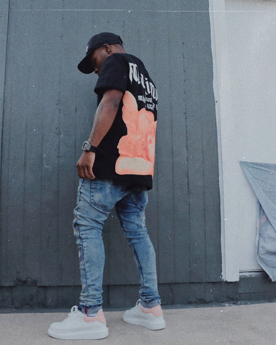 therealreezo's tweet photo. Thankful Errryday B🎟.. #FlowForever https://t.co/k6PCTooFNO
