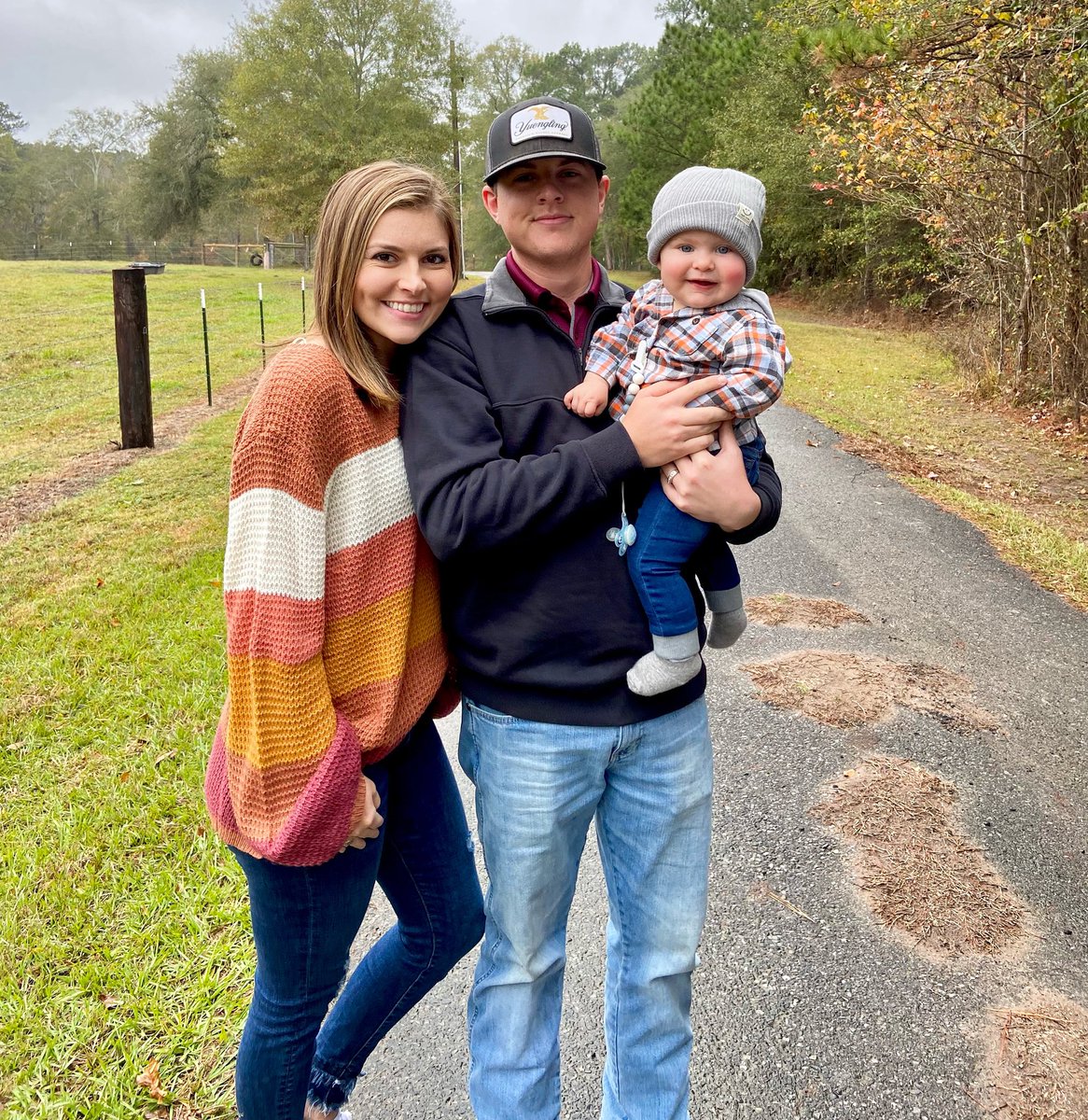 jacie26's tweet photo. I remember when I prayed for the things I have now. God is SO good and I’m so incredibly blessed! Happy Thanksgiving from The Wise Family ❤️ https://t.co/KXRPIi3RHi