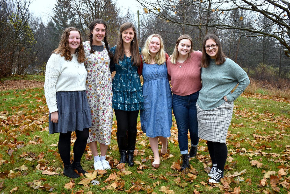 cass_volp's tweet photo. Thankful for my second family❤️🦃🥺 #netministries #Thanksgiving https://t.co/M1tzO2GMlT