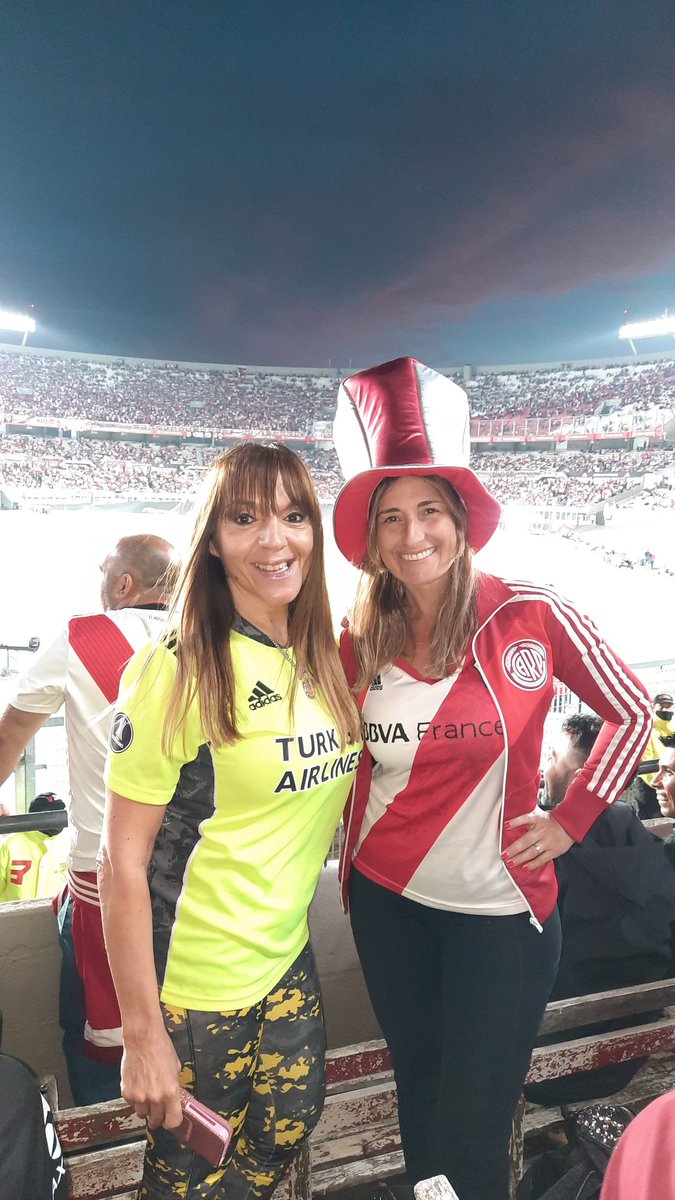 MAR_FRAN's tweet photo. Solo entiende Mi Locura, quien Comparte Mi Pasión #fotoMonumental https://t.co/LioRoKdf0B