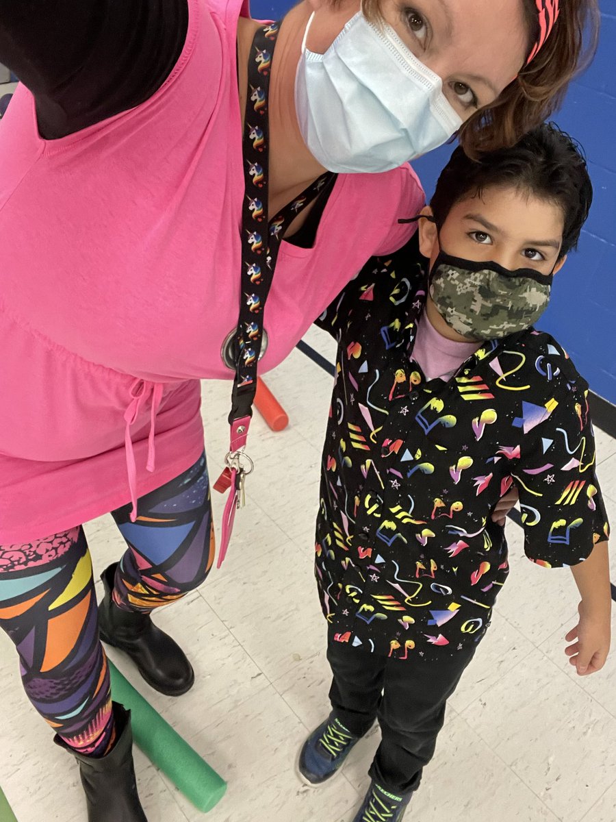 MaceClassLDSB's tweet photo. Throwback Thursday @FESFalcons_LDSB! Student pet related emotional check ins. Making/gathering props for our holiday play. Reflecting on the origins of @pinkshirtday. Spelling games/practice. ‘Would you Rather?’ reading. https://t.co/Ehlq6W6rnv
