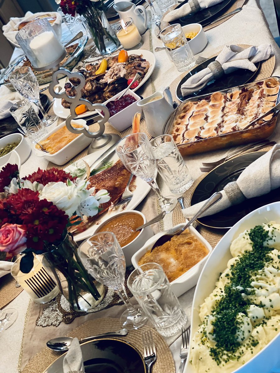 sltoni79's tweet photo. Happy thanksgiving… thankful for so much this year #foundmypurpose https://t.co/cf0RuOzJvw