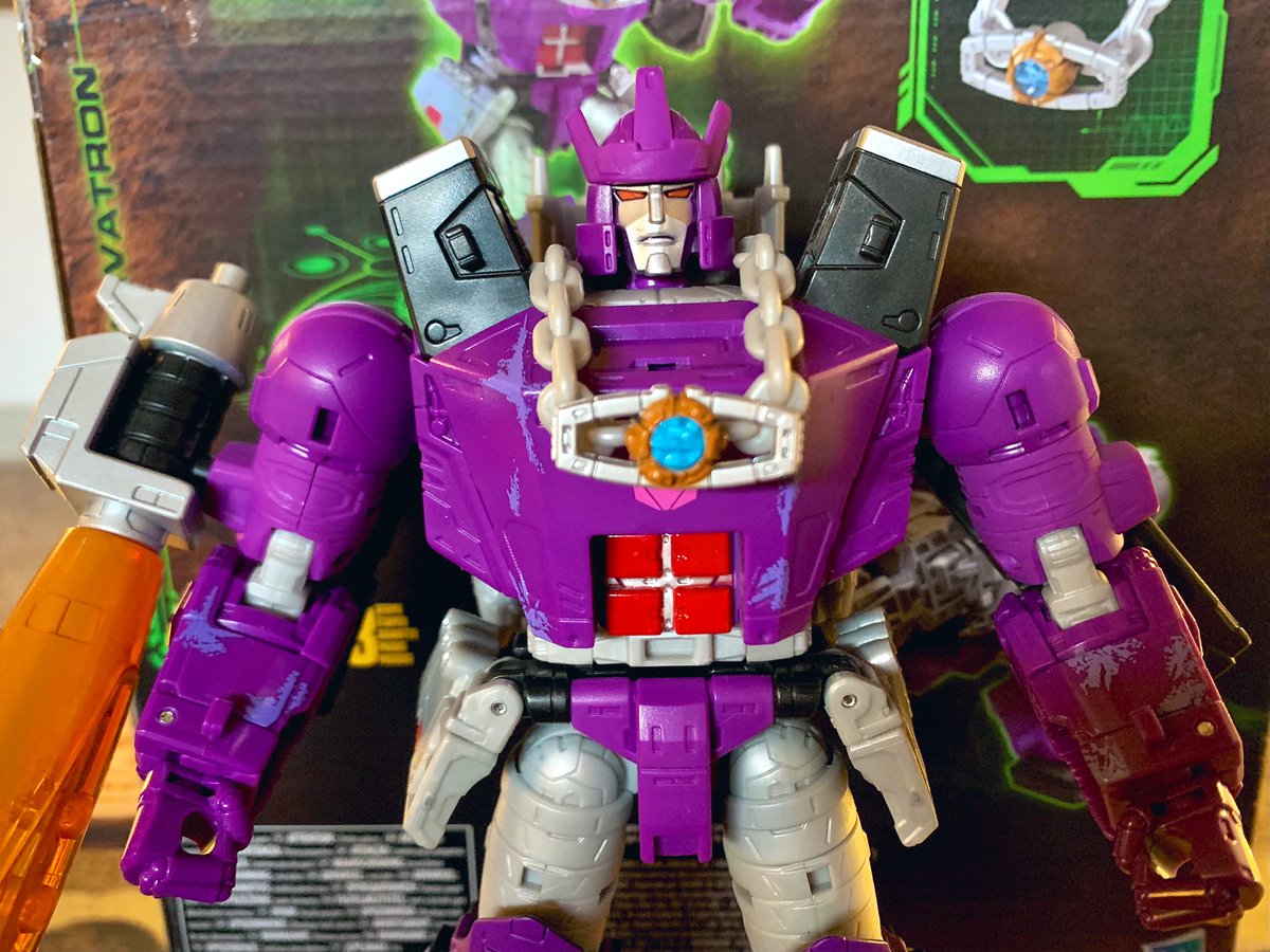 TFReview16's tweet photo. Who disrupts my Thanksgiving dinner? #Transformers #galvatron #transformersthemovie #transformerskingdom #kingdom #transformersnetflix https://t.co/JaQQX12uyX