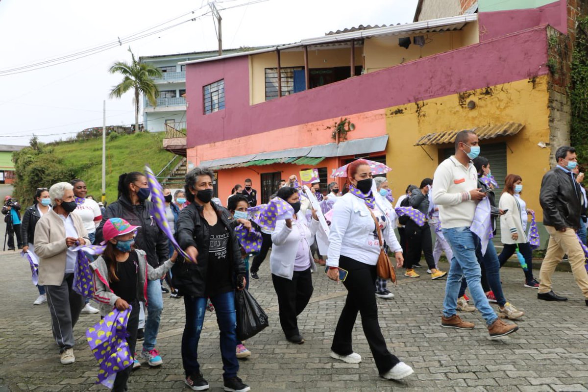 NatyVelOs's tweet photo. @MujeresAnt @Al_Caucasia @apartadodigital @GobAntioquia @msanjuandeuraba @alcaldiapartado Estas de Montebello 💜✊🏾 @Alca_Montebello https://t.co/bY7Bi8Mc3T
