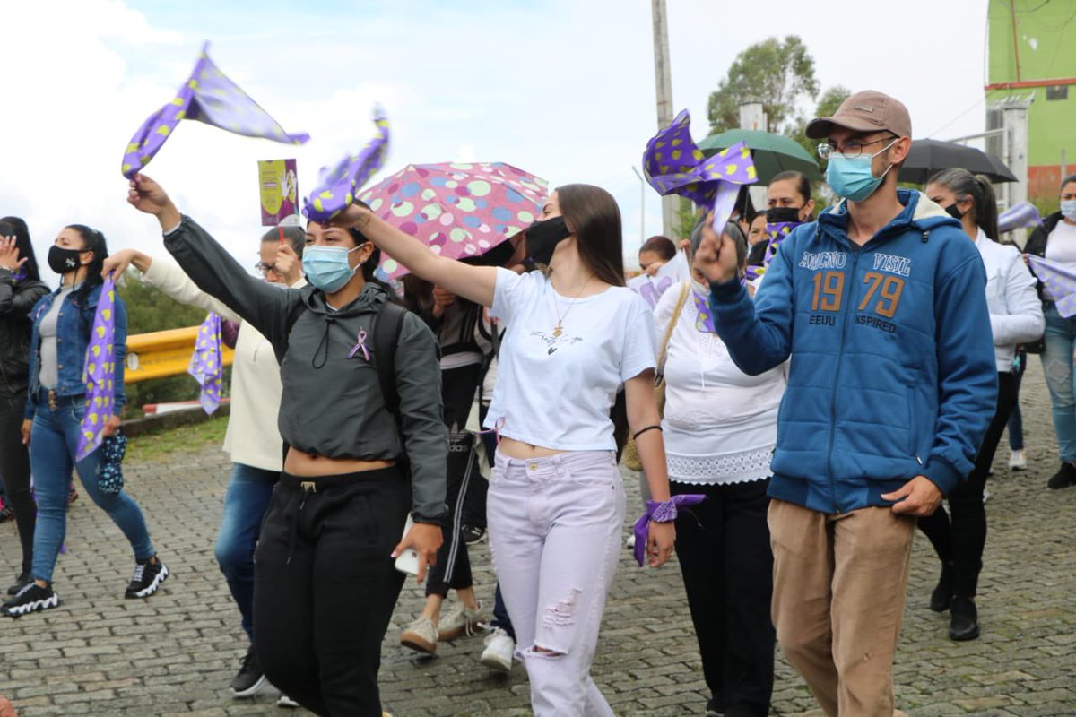 NatyVelOs's tweet photo. @MujeresAnt @Al_Caucasia @apartadodigital @GobAntioquia @msanjuandeuraba @alcaldiapartado Estas de Montebello 💜✊🏾 @Alca_Montebello https://t.co/bY7Bi8Mc3T
